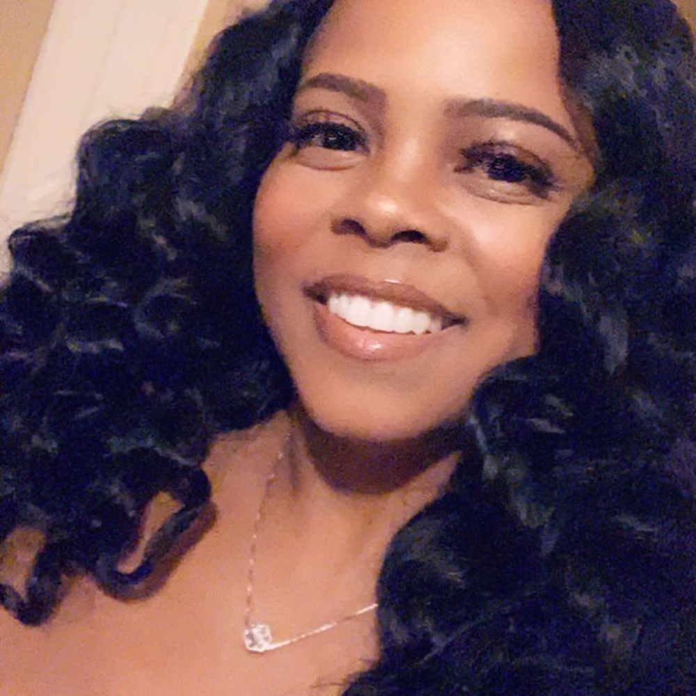 Meet your Posher, Kiyana